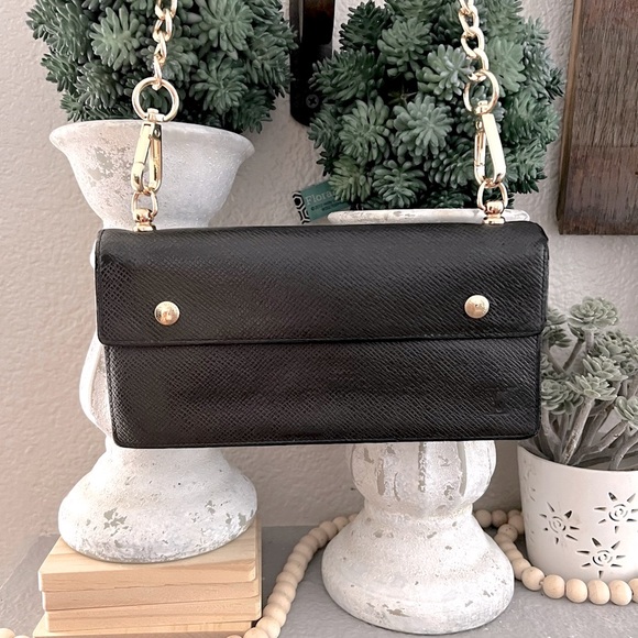 Louis Vuitton Handbags - - Louis Vuitton Black Taiga Leather Accordion Wallet Long converted Crossbody